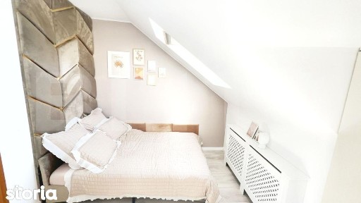 Apartament etaj 2, Strada Poienii