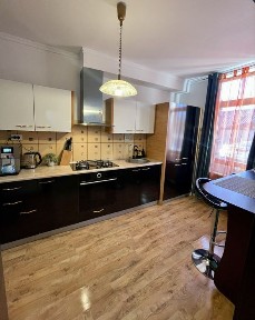 Casa ULTRACENTRAL+Spatiu Comercial