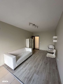 Birou/spatiu comercial 15mp • Pelican