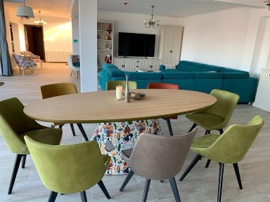 Pensiune la cheie - Partie Toplita - de inchiriat/de vanzare