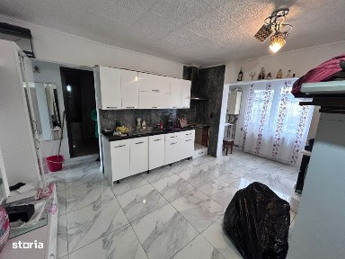 Vanzare-Apartament cu 2 camere, cu suprafata de 54 mp utili.