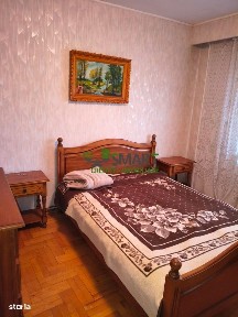 Apartament 3 camere - Str. Marasesti, decomandat, parter- 75.000 €