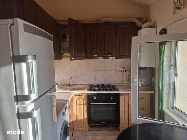 Inchiriez garsoniera