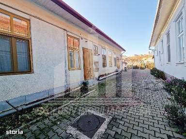 Casa de vanzare | 140 mp | 489 mp teren | Centru