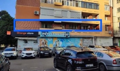 Vind Apartament 4 camere decomandat LIBER