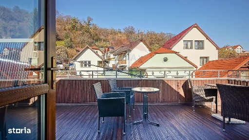 Casa cu 5 studiouri independente, terasa rooftop, vedere montana