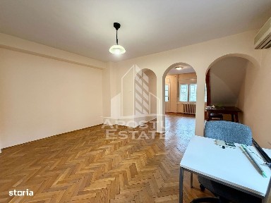 Apartament cu 4 camere la casa, centrala proprie, Olimpia - Stadion