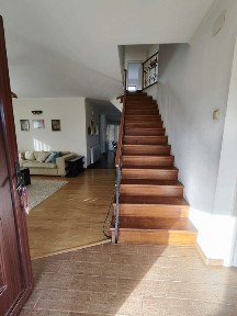 OPORTUNITATE! CASĂ DEOSEBITĂ de vânzare în Câmpina, cartier Muscel