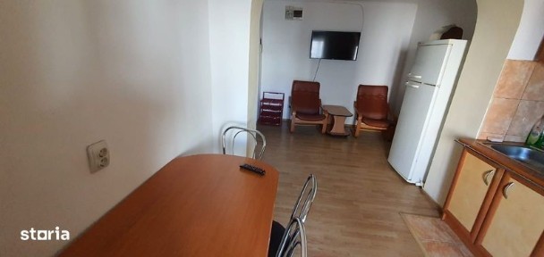Inchiriez apartament