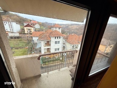 Vand garsoniera Geoagiu Bai