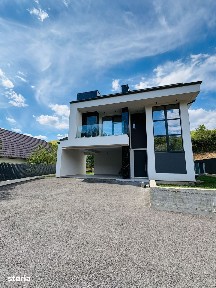 Casa moderna cu garaj | 140mp utili | 600mp teren | zona Roata Faget