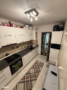 2 DECOMANDATE cu 2 balcoane RENOVAT, zona Narcisa