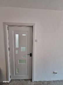 Garsoniera de vanzare la etaj intermediar la 5 min de Shopping City