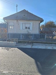 Casa de vanzare cu anexe+20arii, Com. Chiochis, Sat. Bozies, Jud. BN