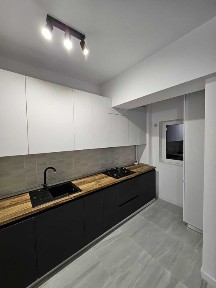 Persoana Fizica Inchiriez apartament cu doua camere