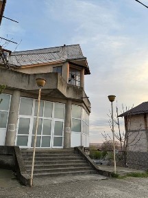 Casa de vânzare foarte spațioasă