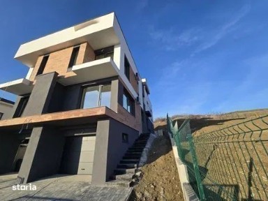 Casa Tip Duplex,S+P+ET.+Terasa Amenajata,situata in cartierul Vorone