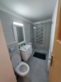 Vand garsoniera 42 mp, renovata, langa Piata Alba-Iulia, mall Vitan