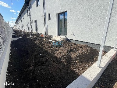 Vand Casa Tip Insiruite Valea Lupului