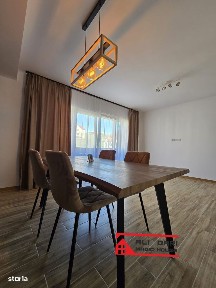 De închiriat apartament de 3 camere! Cu Parcare inclusa
