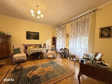 Apartament 2 camere, etaj intermediar, cu garaj in cladire reabilitata
