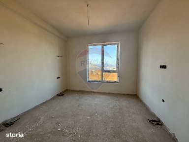 COMISION 0%- Casă / Vilă cu 5 camere de vânzare semifinisata