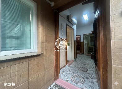 Casa de vanzare in Nicolina 1