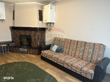 Apartament 4 camere ROZNOV Central de inchiriat