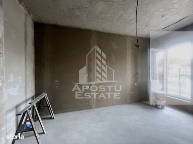 Casă tip duplex pe parter - confort, lumină și liniște în Covaci