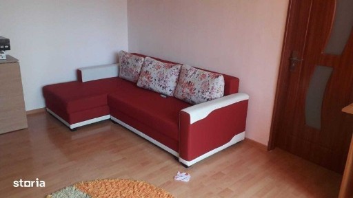 Inchiriez apartament 3 camere M6