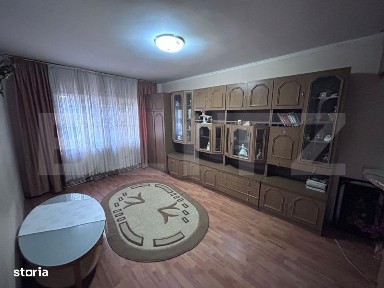 Apartament de vanzare, cu 4 camere, Agriculturii