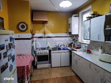 Apartament cu 3 camere în cartierul Dâmbul Pietros
