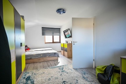 Inchiriez Casa in Sanpetru