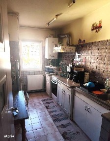 Apartament 3 camere decomandat 2 balcoane zona Calea Poplacii