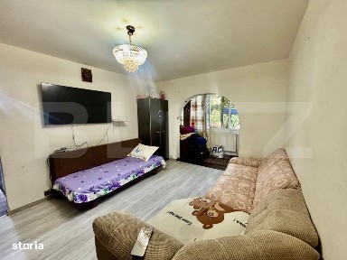 Apartament semidecomandat, 3 camere, Craiovita Noua, zona Piata Orizon