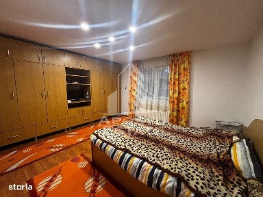 Apartament la casa cu 2 camere, curte proprie, Ghiroda