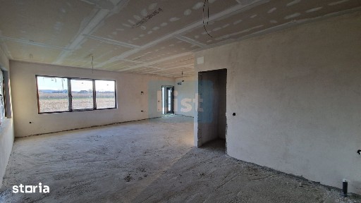 Casa de vanzare, Catalina, 3 dormitoare, 9 ari Comision 0%