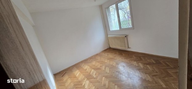 Apartament 3 camere semidecomandat, Titan, parc IOR