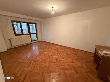 De vânzare Duplex 3 camere Zona Piața Mare