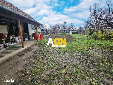 Casa cu doua corpuri, 5 camere, 1580 mp teren, Dealul Furcilor