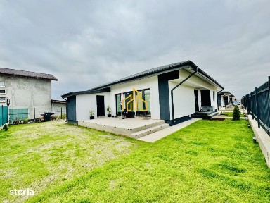 CASA CLINCENI/PANOURI FOTOVOLTAICE/ 4 CAMERE