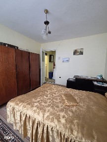 3 Camere confort 1 decomandate Capatul lui 4