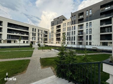 3 camere cu chiriaș - 650 €/lună (an 1), 700 €/lună (an 2)