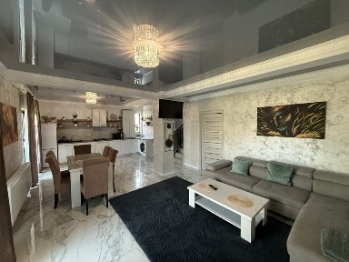 Inchiriez Vila spațioasa de revelion