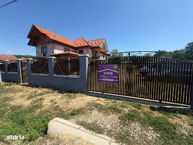Vanzare casa P+1 *teren generos* - Sat Rasova - Balesti