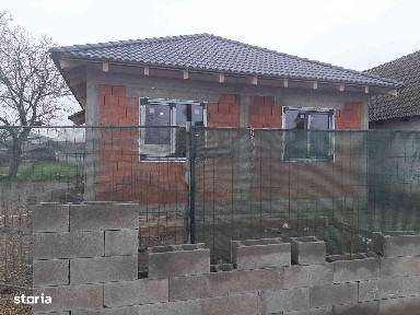 De vanzare casa la gri Livada de Bihor
