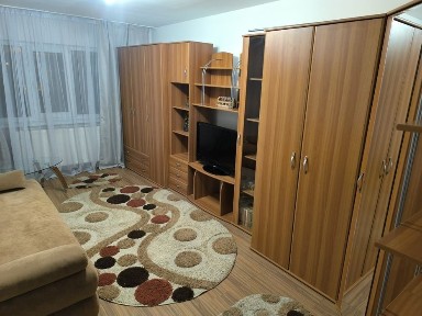 Închiriez apartament cu două camere