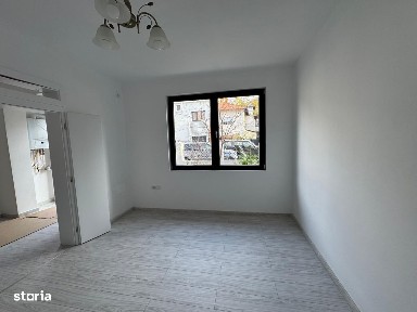 Inchiriere casa sase camere curte Cotroceni ideala firma/rezidenta