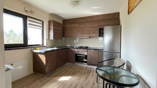 P.F. Inchiriez casa tip duplex cu 3 camere, curte si parcare proprie