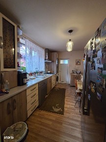 OPORTUNITATE! VILA IN ZONA LINISTITA, 5 MIN DE CENTRU SI ZONA PADURE.